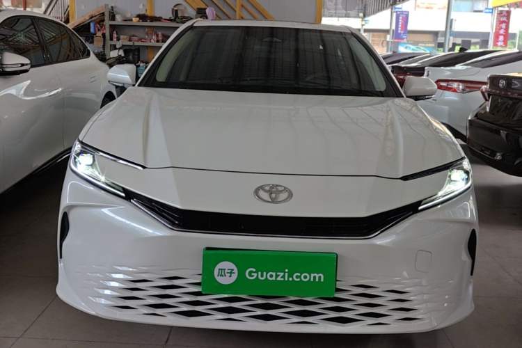 Used Toyota Camry 2024 2.0 GVP Luxury Edition Front