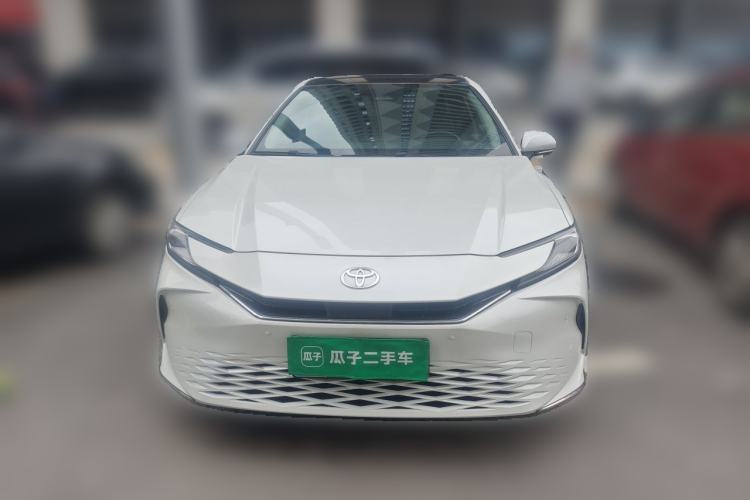 Used Toyota Camry 2024 Dual-Motor 2.0 HG Premium Edition Front