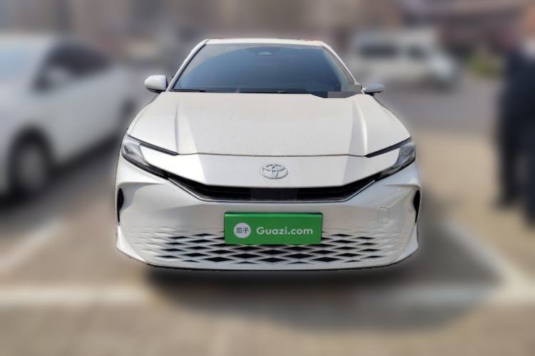 Used Toyota Camry 2024 Dual-Motor 2.0 HGVP Luxury Edition Front