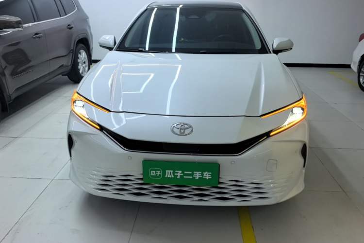 Used Toyota Camry 2024 Dual-Motor 2.0 HG Premium Edition Front