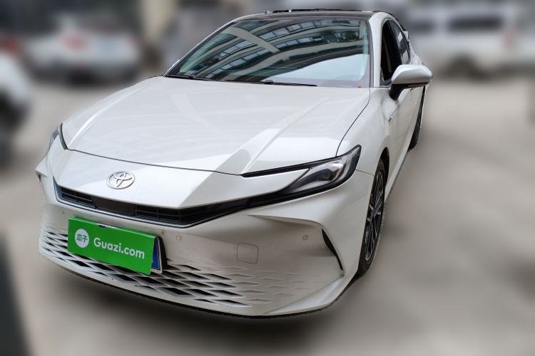 Used Toyota Camry 2024 Dual-Motor 2.0 HG Premium Edition Front