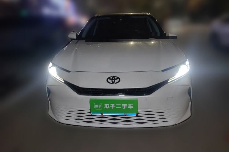 Used Toyota Camry 2024 Dual-Motor 2.0 HGVP Luxury Edition Front
