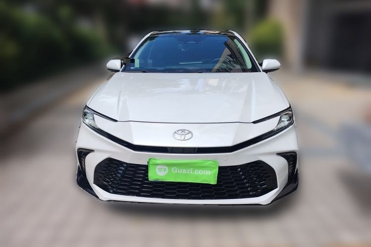 Used Toyota Camry 2024 Dual-Engine 2.5HG Prestige Edition Front