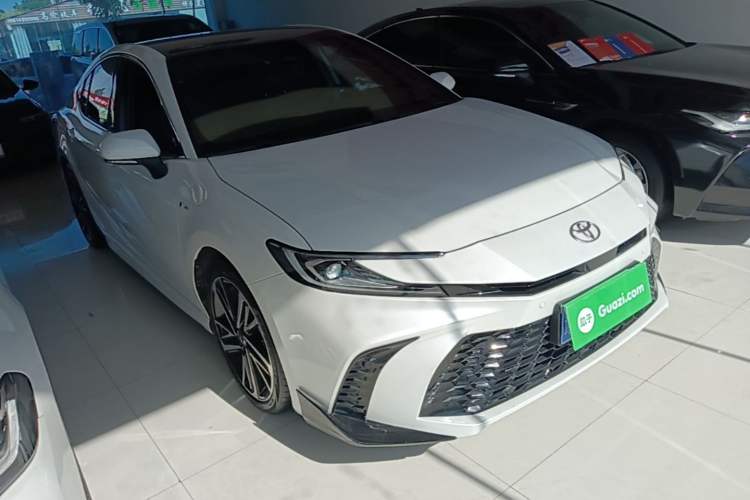Used Toyota Camry 2024 Dual-Motor 2.0HS Sport Edition Front Right 45 Deg