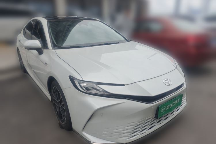 Used Toyota Camry 2024 Dual-Motor 2.0 HG Premium Edition Front Right 45 Deg