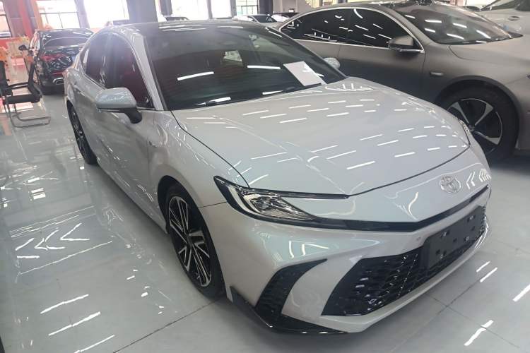 Used Toyota Camry 2024 Dual-Motor 2.0HS Sport Edition Front Right 45 Deg