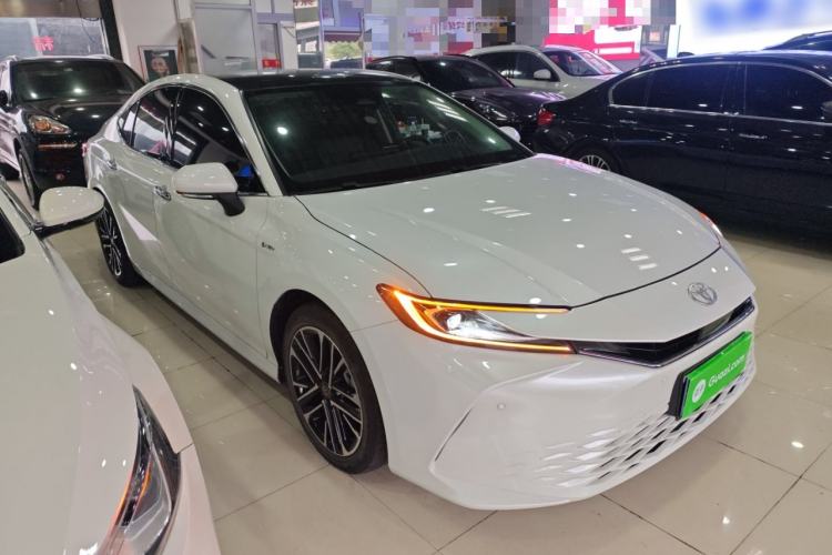 Used Toyota Camry 2024 Dual-Engine 2.5HG Prestige Edition Front Right 45 Deg
