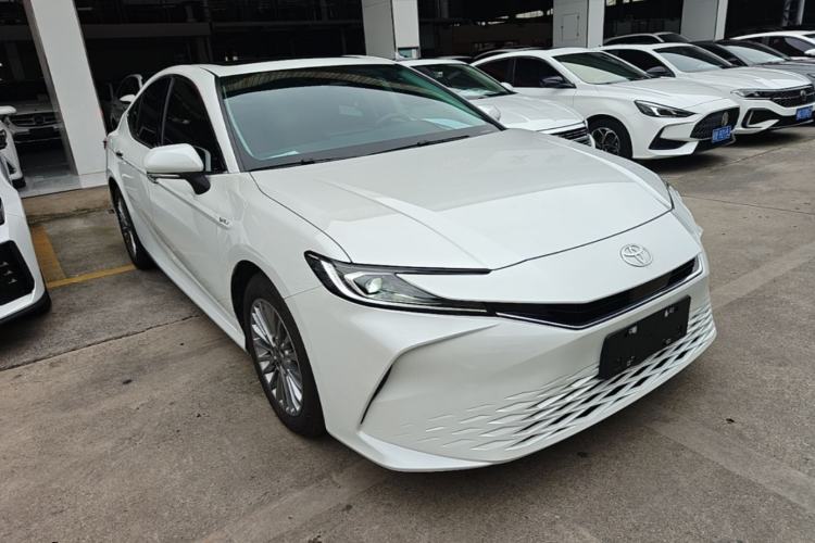 Used Toyota Camry 2024 Dual-Motor 2.0 HGVP Luxury Edition Front Right 45 Deg