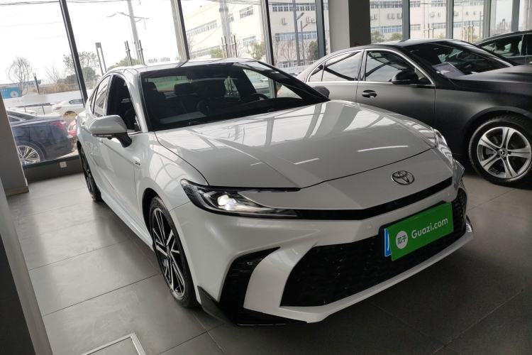 Used Toyota Camry 2024 Dual-Motor 2.0HS Sport Edition Front Right 45 Deg