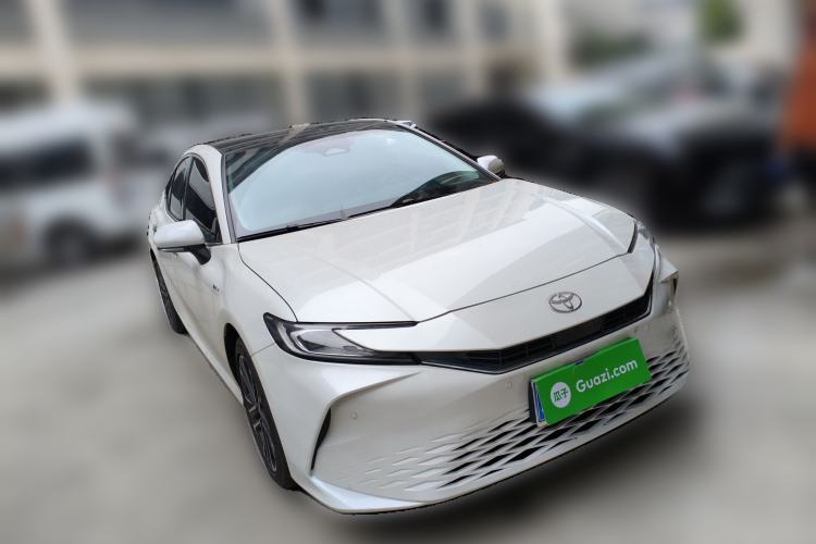 Used Toyota Camry 2024 Dual-Motor 2.0 HG Premium Edition Front Right 45 Deg