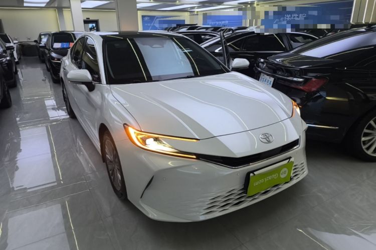 Used Toyota Camry 2024 Dual-Motor 2.0 HG Premium Edition Front Right 45 Deg