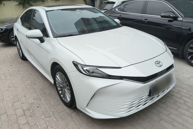 Used Toyota Camry 2024 2.0 GVP Luxury Edition Front Right 45 Deg