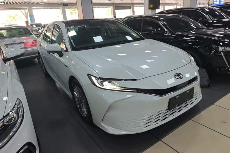 Used Toyota Camry 2024 2.0 GVP Luxury Edition Front Right 45 Deg