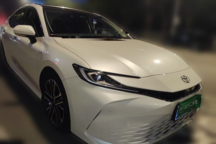 Used Toyota Camry 2024 Dual-Motor 2.0 HG Premium Edition Front Right 45 Deg