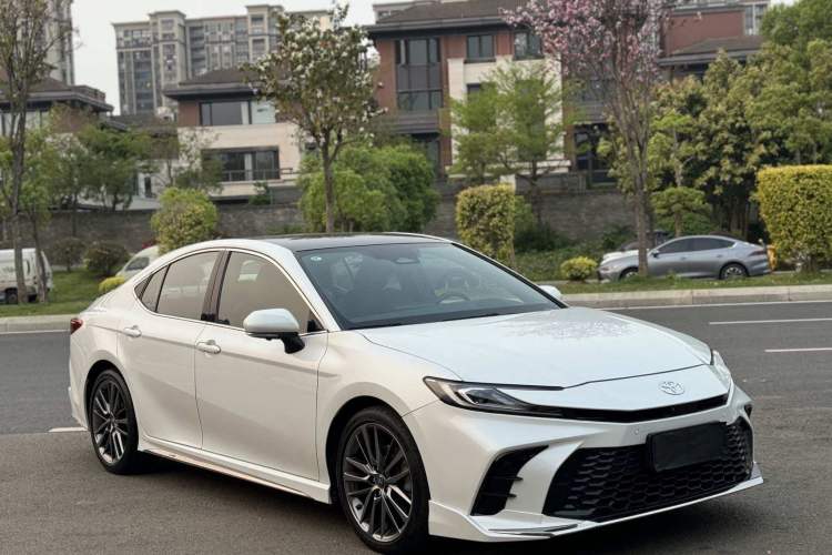 Used Toyota Camry 2024 Dual-Motor 2.0 HXS Sport Plus Edition Front Right 45 Deg