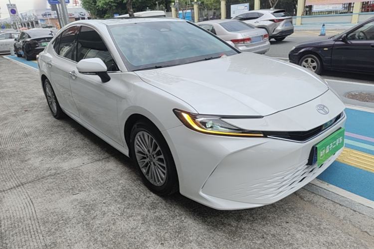 Used Toyota Camry 2024 2.0 GVP Luxury Edition Front Right 45 Deg