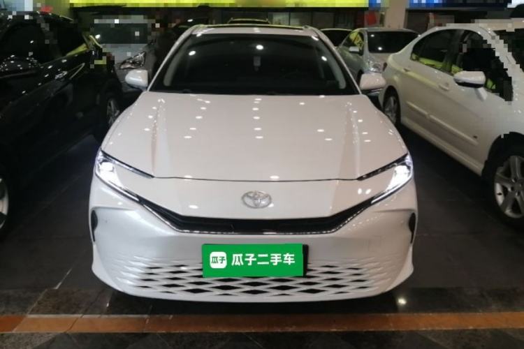 Used Toyota Camry 2024 Dual-Motor 2.0 HGVP Luxury Edition Front