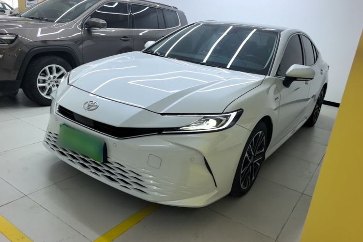 Used Toyota Camry 2024 Dual-Motor 2.0 HG Premium Edition Guazi used car, China used car export, Used car for sale, Used Toyota cars, Cheapest cars for sale
