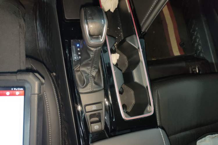 Used Toyota Camry 2024 Dual-Engine 2.5HG Prestige Edition Gear Lever
