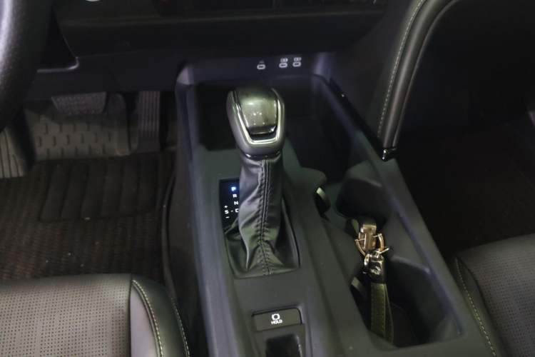 Used Toyota Camry 2024 Dual-Engine 2.5HG Prestige Edition Gear Lever
