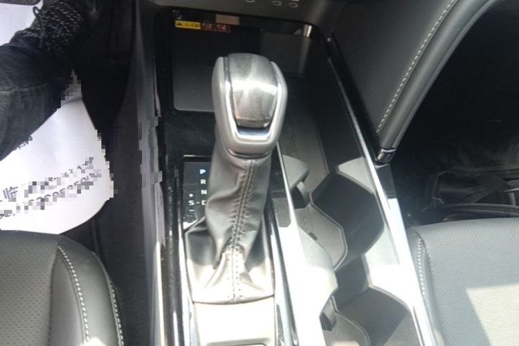Used Toyota Camry 2024 Dual-Motor 2.0 HGVP Luxury Edition Gear Lever
