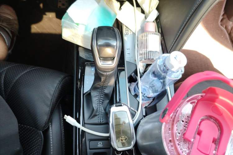 Used Toyota Camry 2024 Dual-Motor 2.0 HXS Sport Plus Edition Gear Lever