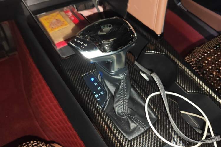Used Toyota Camry 2024 2.0G Prestige Edition Gear Lever