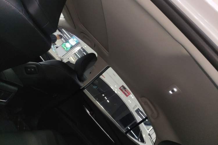 Used Toyota Camry 2024 Dual-Motor 2.0 HGVP Luxury Edition Headliner