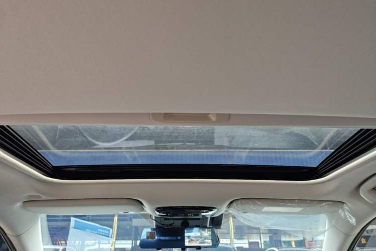 Used Toyota Camry 2024 Dual-Motor 2.0 HGVP Luxury Edition Headliner