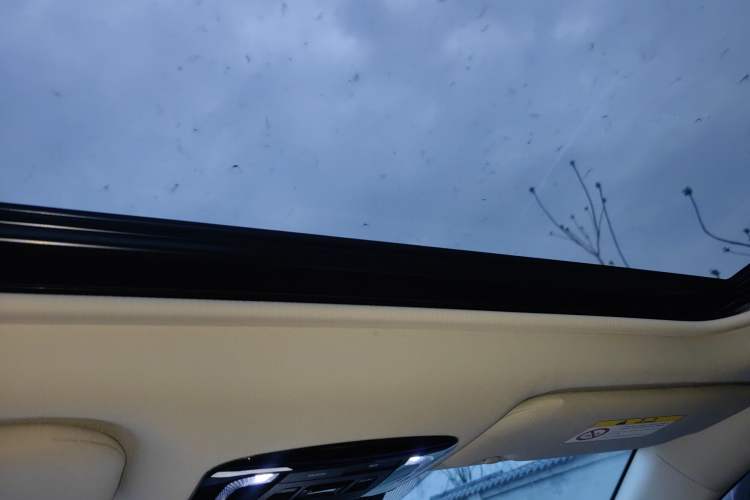 Used Toyota Camry 2024 Dual-Motor 2.0 HGVP Luxury Edition Headliner