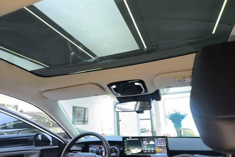 Used Toyota Camry 2024 Dual-Motor 2.0 HG Premium Edition Headliner