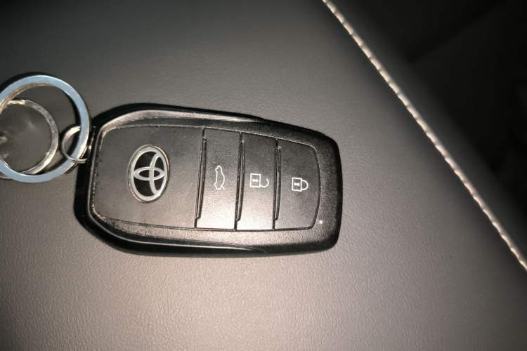 Used Toyota Camry 2024 Dual-Motor 2.0 HGVP Luxury Edition Interior 1
