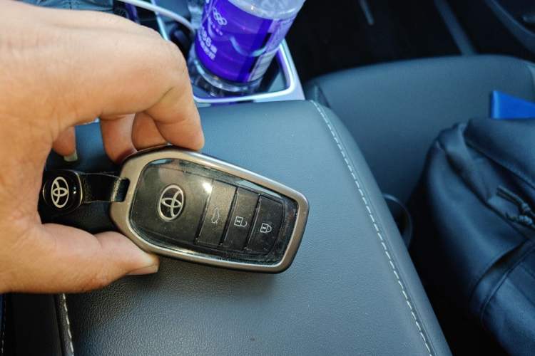 Used Toyota Camry 2024 Dual-Motor 2.0 HGVP Luxury Edition Interior 1