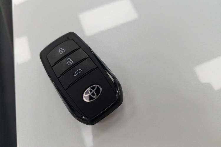 Used Toyota Camry 2024 Dual-Motor 2.0 HG Premium Edition Interior 1