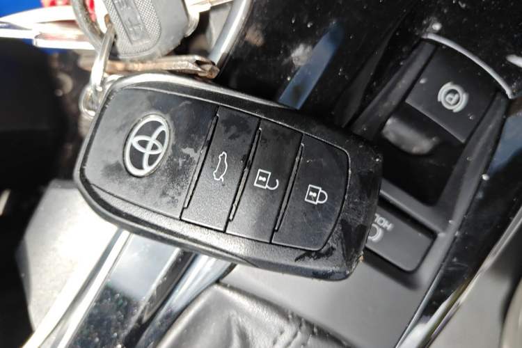 Used Toyota Camry 2024 Dual-Motor 2.0 HGVP Luxury Edition Interior 1