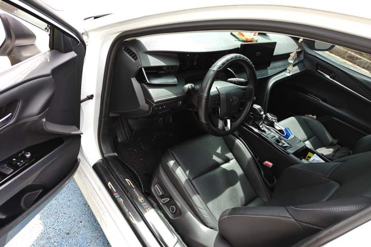 Used Toyota Camry 2024 Dual-Motor 2.0 HGVP Luxury Edition Interior 3
