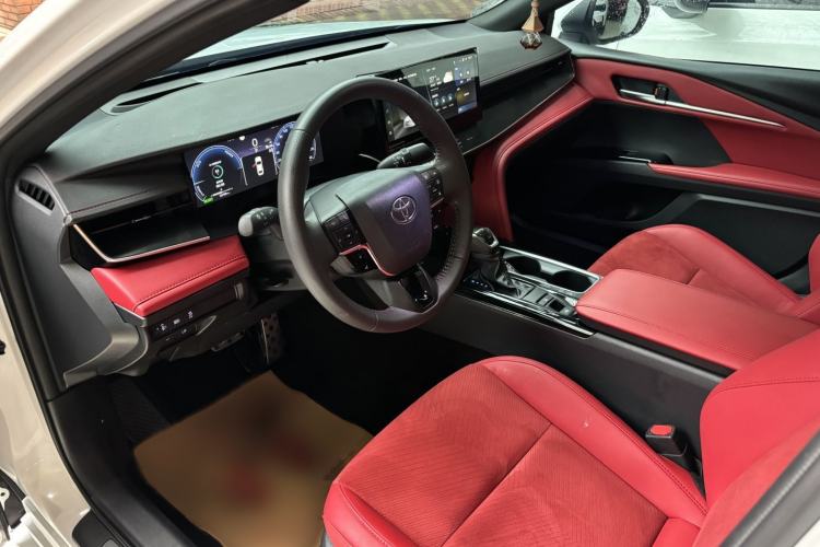 Used Toyota Camry 2024 Dual-Motor 2.0 HXS Sport Plus Edition Interior 6