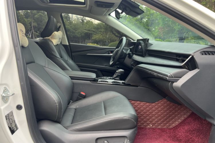 Used Toyota Camry 2024 2.0 GVP Luxury Edition Interior 8