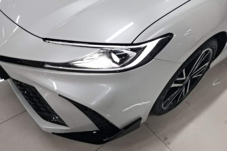Used Toyota Camry 2024 Dual-Motor 2.0HS Sport Edition Left Front Headlight