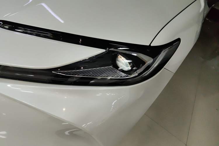 Used Toyota Camry 2024 Dual-Motor 2.0 HE Elite Edition Left Front Headlight
