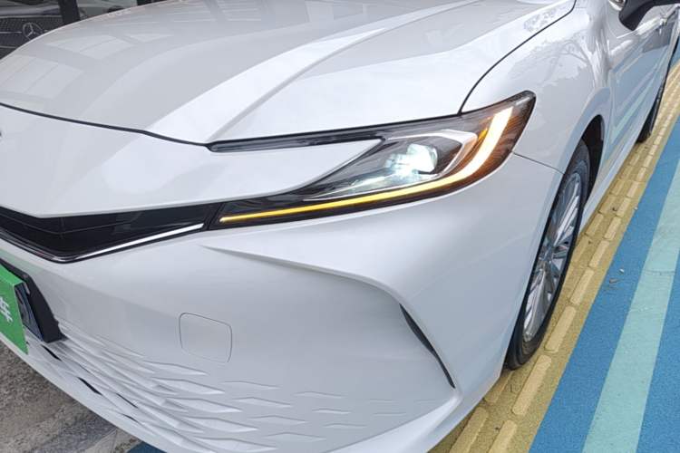 Used Toyota Camry 2024 2.0 GVP Luxury Edition Left Front Headlight