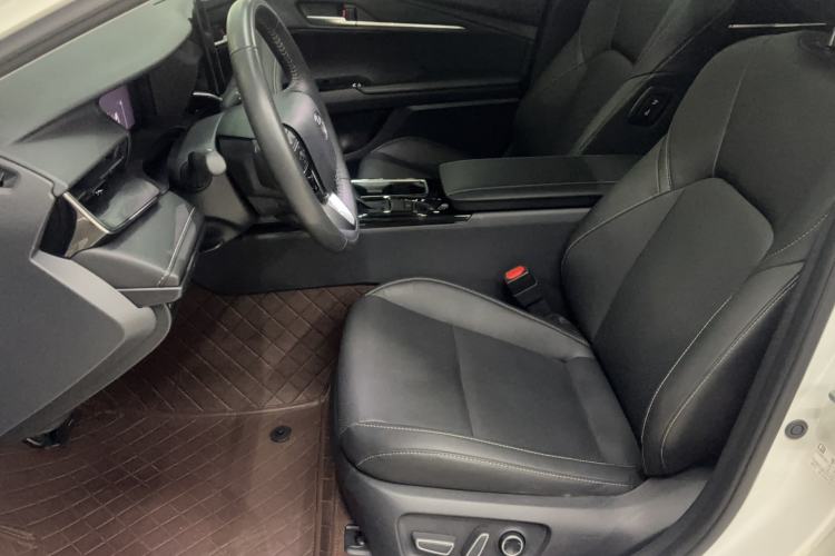 Used Toyota Camry 2024 2.0 GVP Luxury Edition Left Front Seat