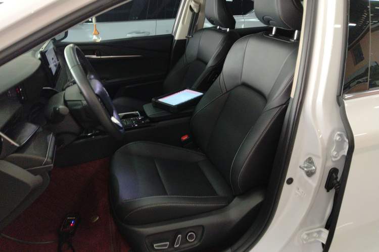 Used Toyota Camry 2024 Dual-Motor 2.0 HGVP Luxury Edition Left Front Seat