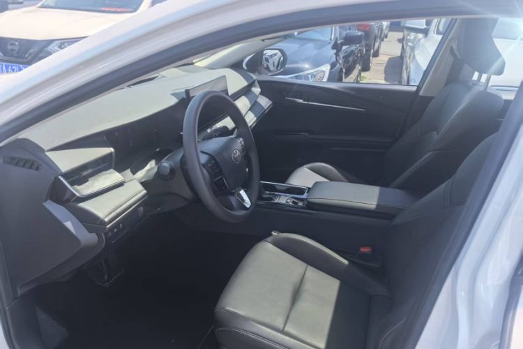 Used Toyota Camry 2024 Dual-Motor 2.0 HE Elite Edition Left Front Seat
