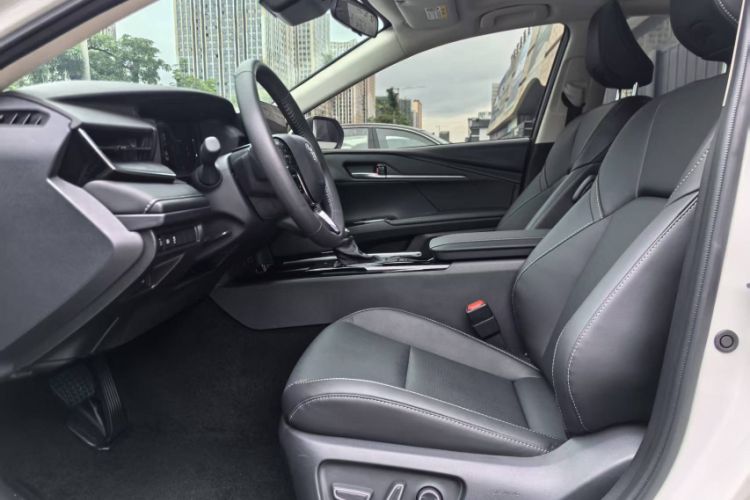 Used Toyota Camry 2024 Dual-Motor 2.0 HGVP Luxury Edition Left Front Seat