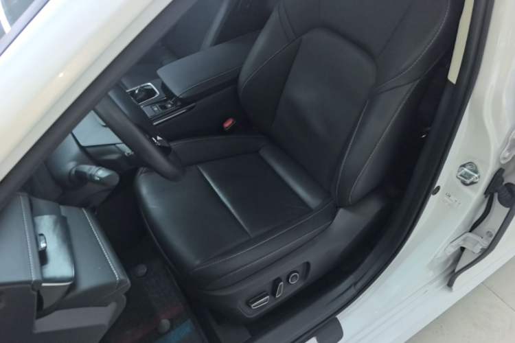 Used Toyota Camry 2024 Dual-Motor 2.0 HG Premium Edition Left Front Seat