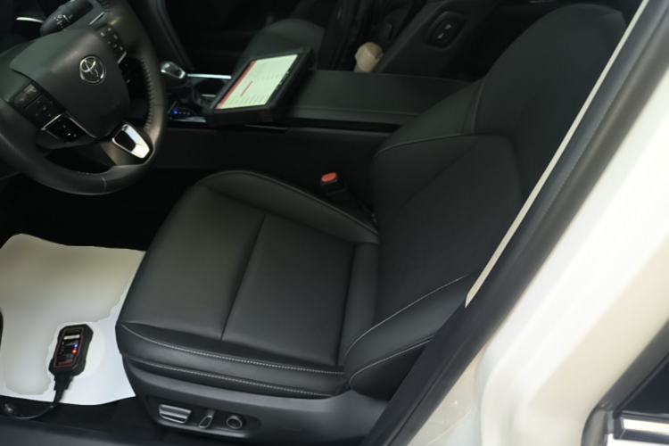 Used Toyota Camry 2024 Dual-Motor 2.0 HG Premium Edition Left Front Seat