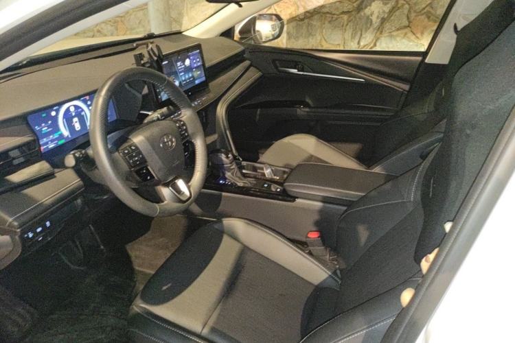 Used Toyota Camry 2024 Dual-Motor 2.0 HG Premium Edition Left Front Seat