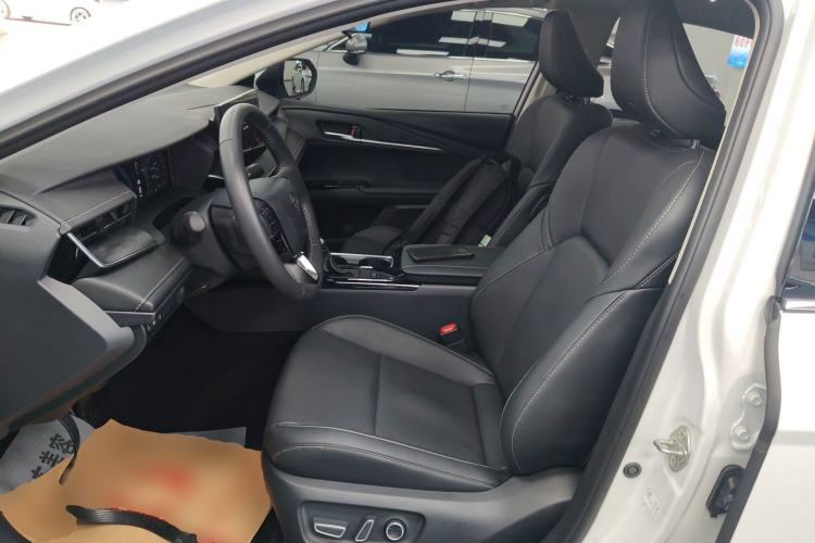 Used Toyota Camry 2024 Dual-Motor 2.0 HG Premium Edition Left Front Seat