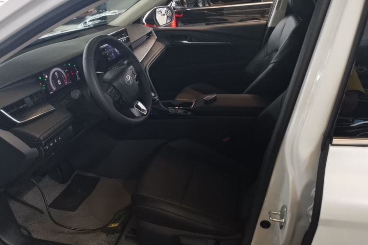 Used Toyota Camry 2024 Dual-Motor 2.0 HE Elite Edition Left Front Seat